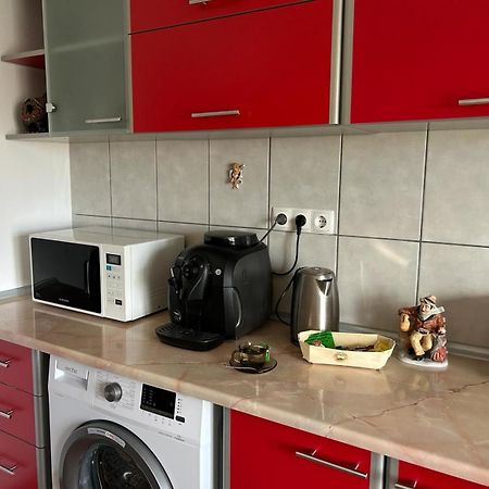 Harmony Luisa Apartment #Enjoy#Otopeni# Kültér fotó